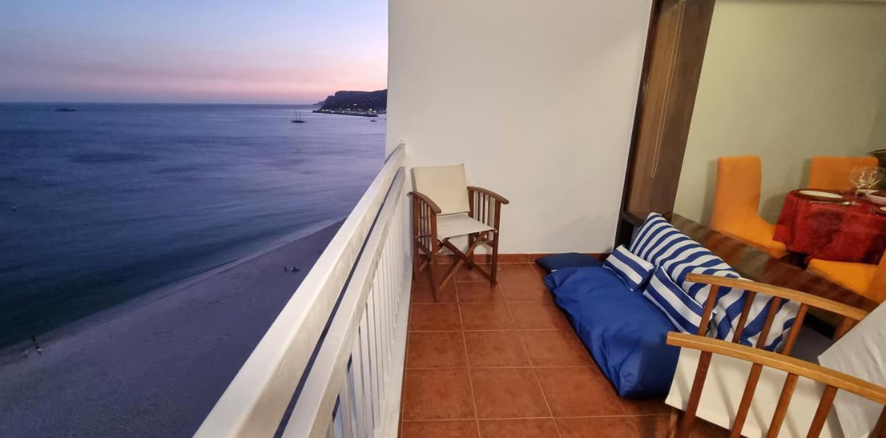 Sesimbra Sun&Sea - Beachfront Apartment! Buitenkant foto
