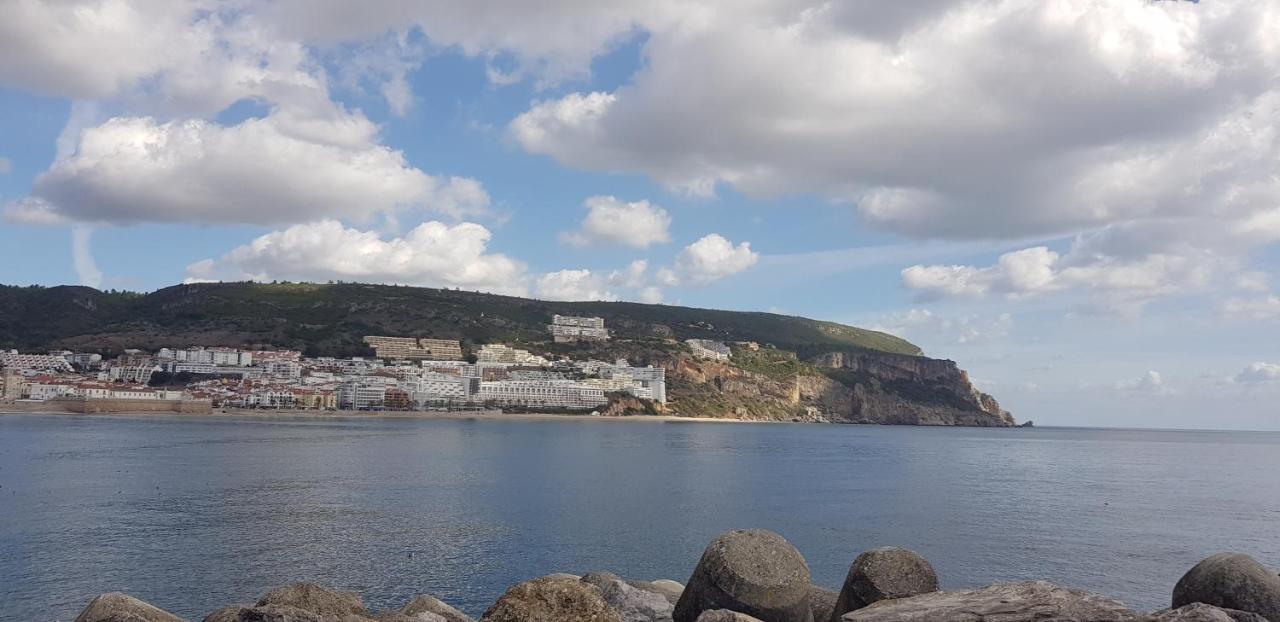 Sesimbra Sun&Sea - Beachfront Apartment! Buitenkant foto